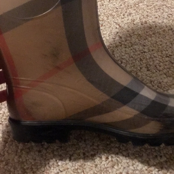 Burberry Authentic Rainboots - Picture 3 of 4